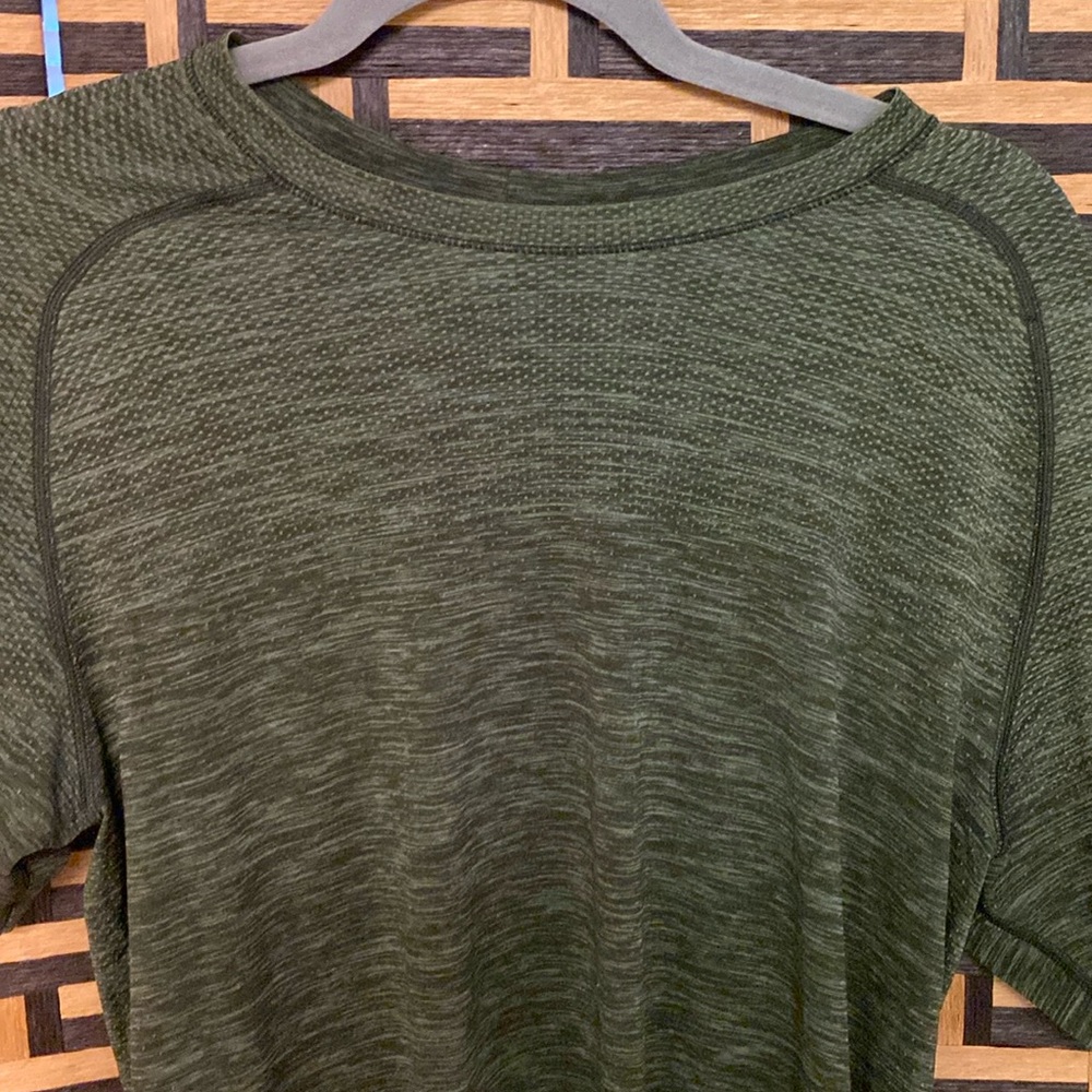 COPY - Lulu athletic t shirt